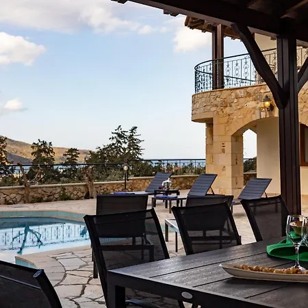 Eleftheria Private Pool/garden/view/3bdrms/3.5bthrms Villa *