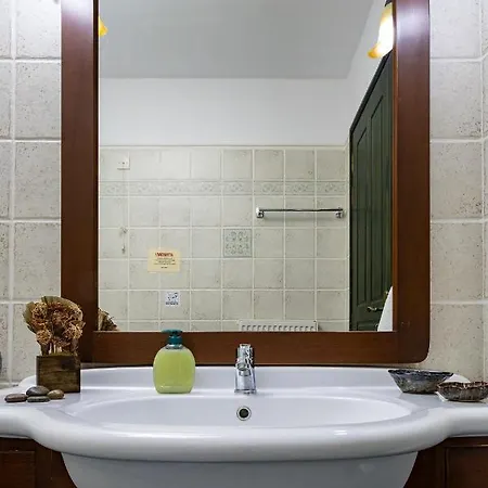 Eleftheria Private Pool/garden/view/3bdrms/3.5bthrms *